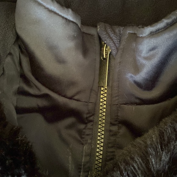 Rothschild Girls Faux Fur Puffer Jacket - Picture 6 of 9